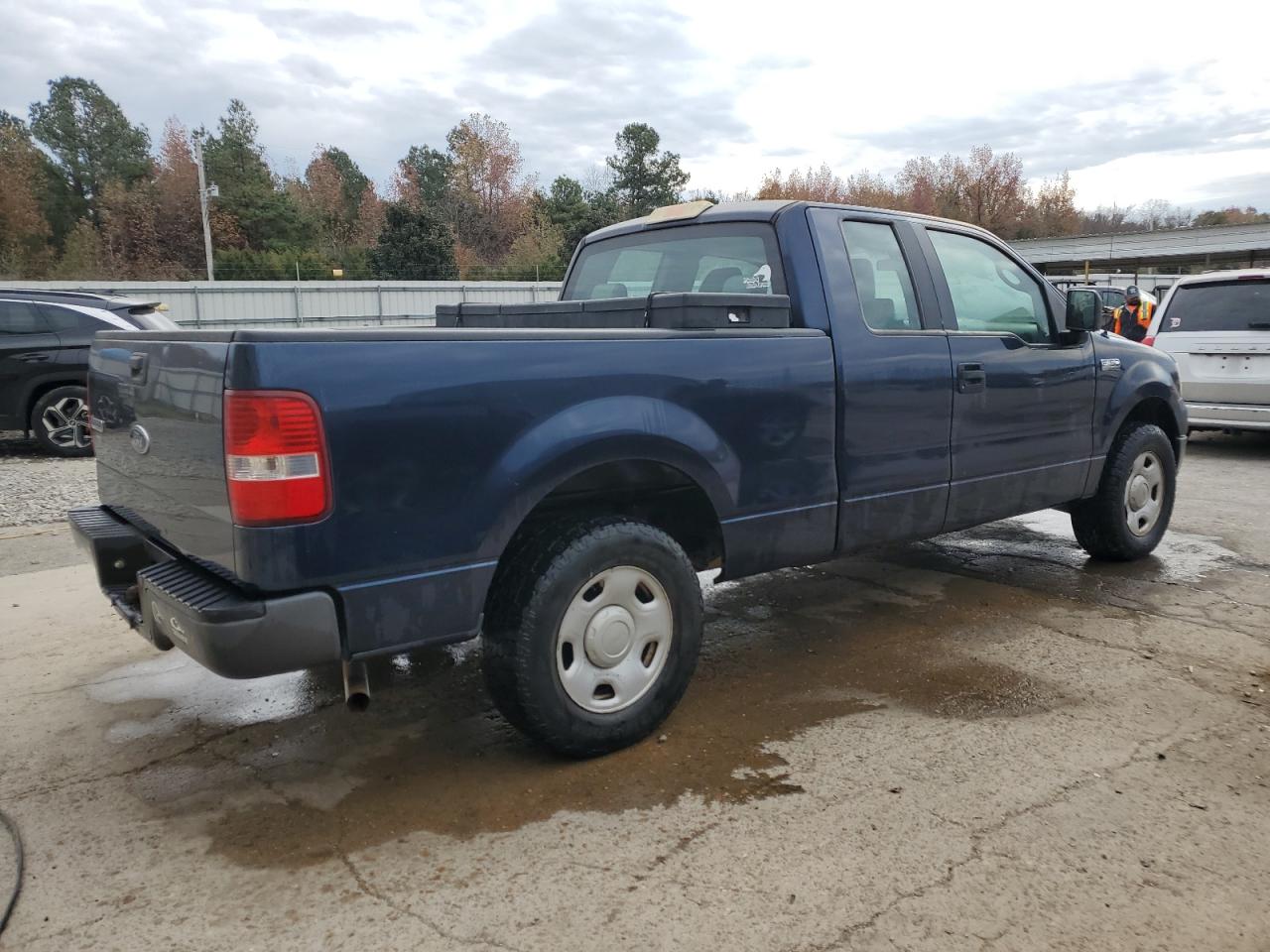 2005 Ford F-150 - Image 3