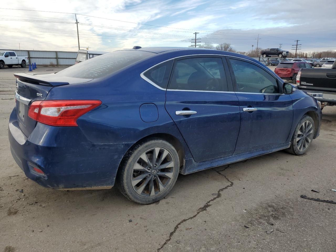 2016 Nissan Sentra - Image 3