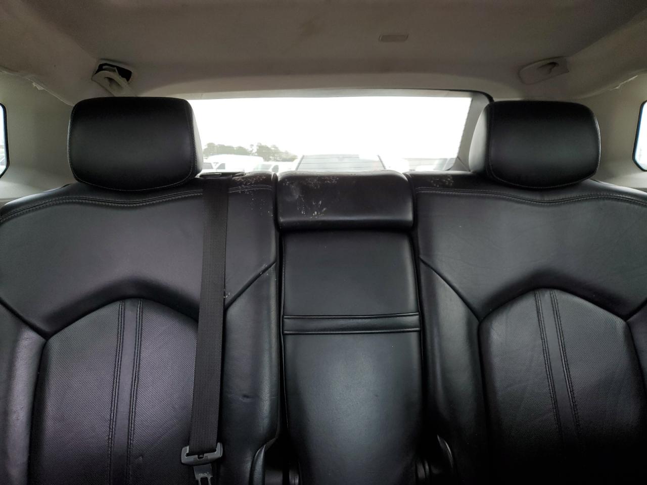 2015 Cadillac SRX - Image 10