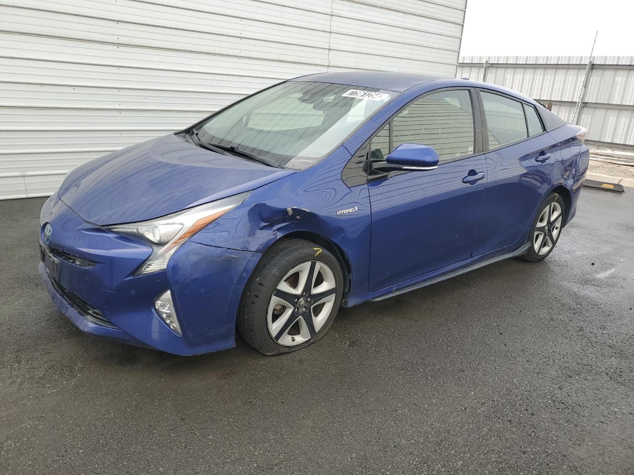 VIN JTDKARFU2J3552698 2018 TOYOTA PRIUS no.1