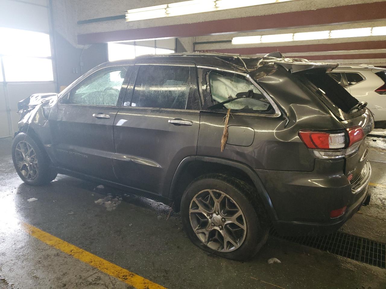 2021 Jeep Grand Cherokee - Image 2