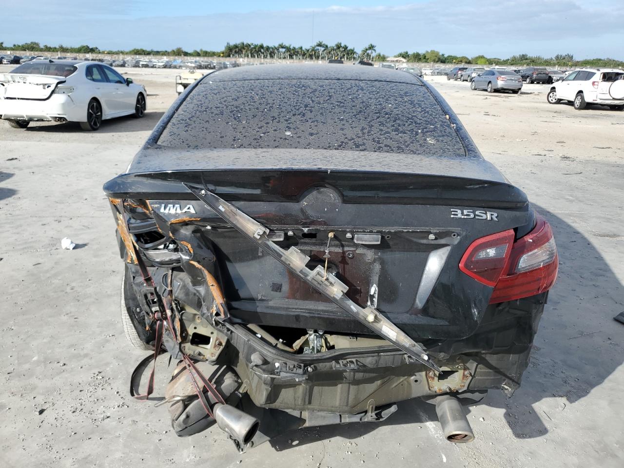 2017 Nissan Altima - Image 6
