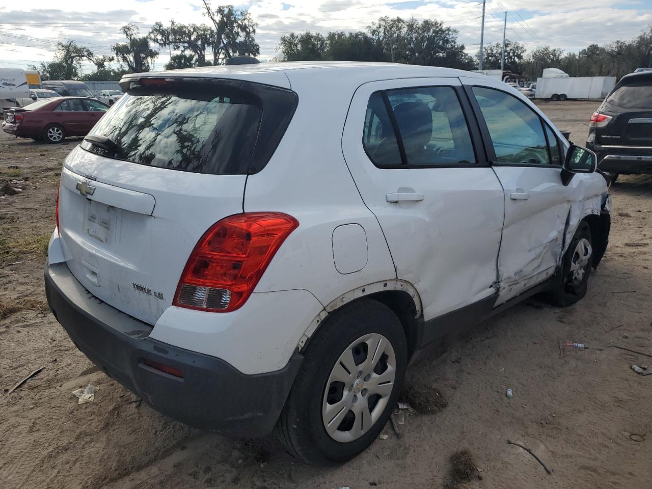 2016 Chevrolet Trax - Image 3