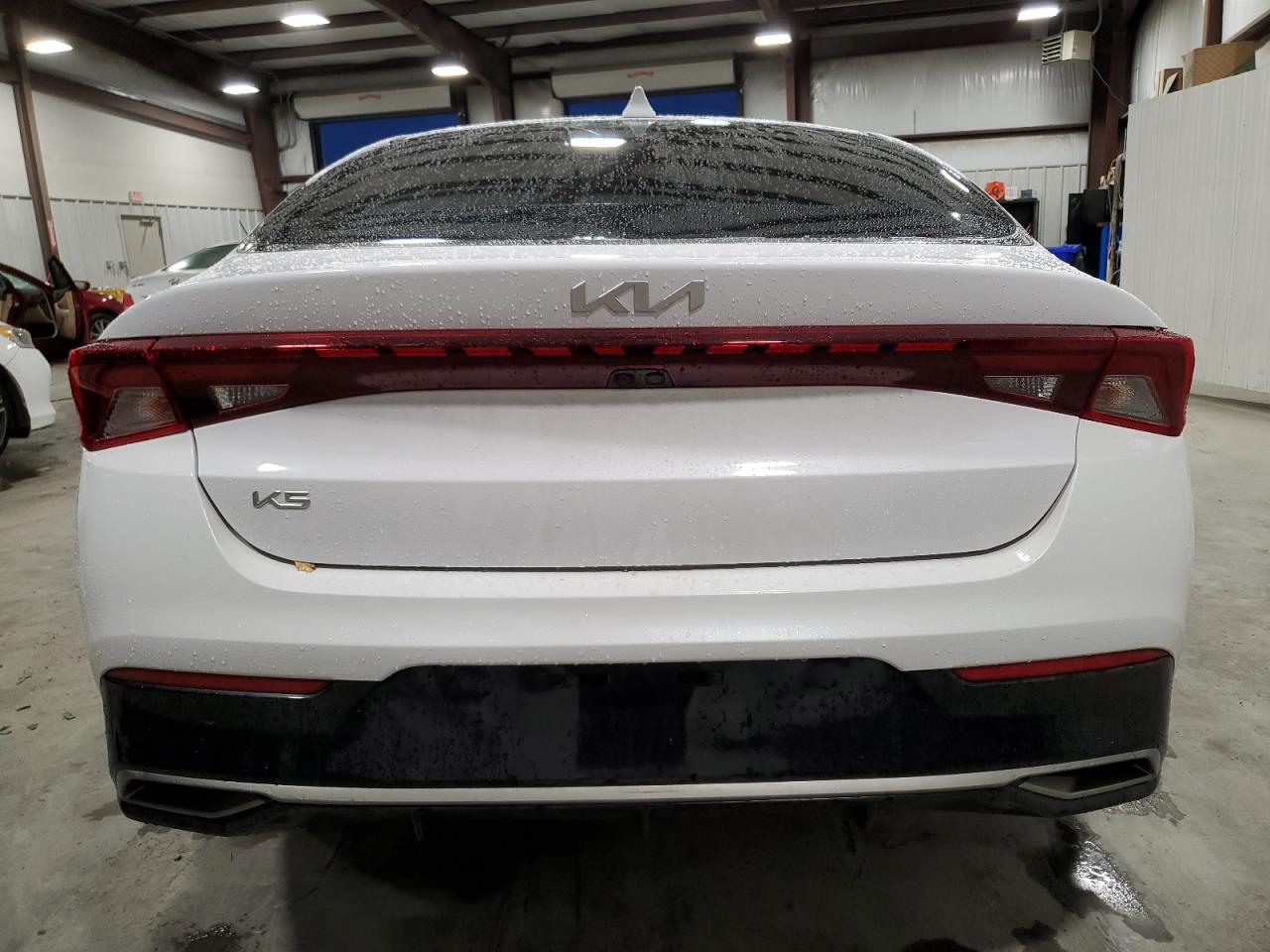 2023 Kia K5 - Image 6