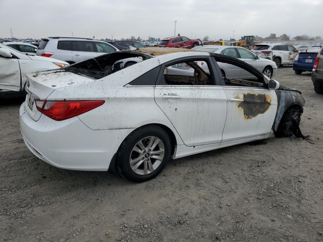 2012 Hyundai Sonata - Image 3