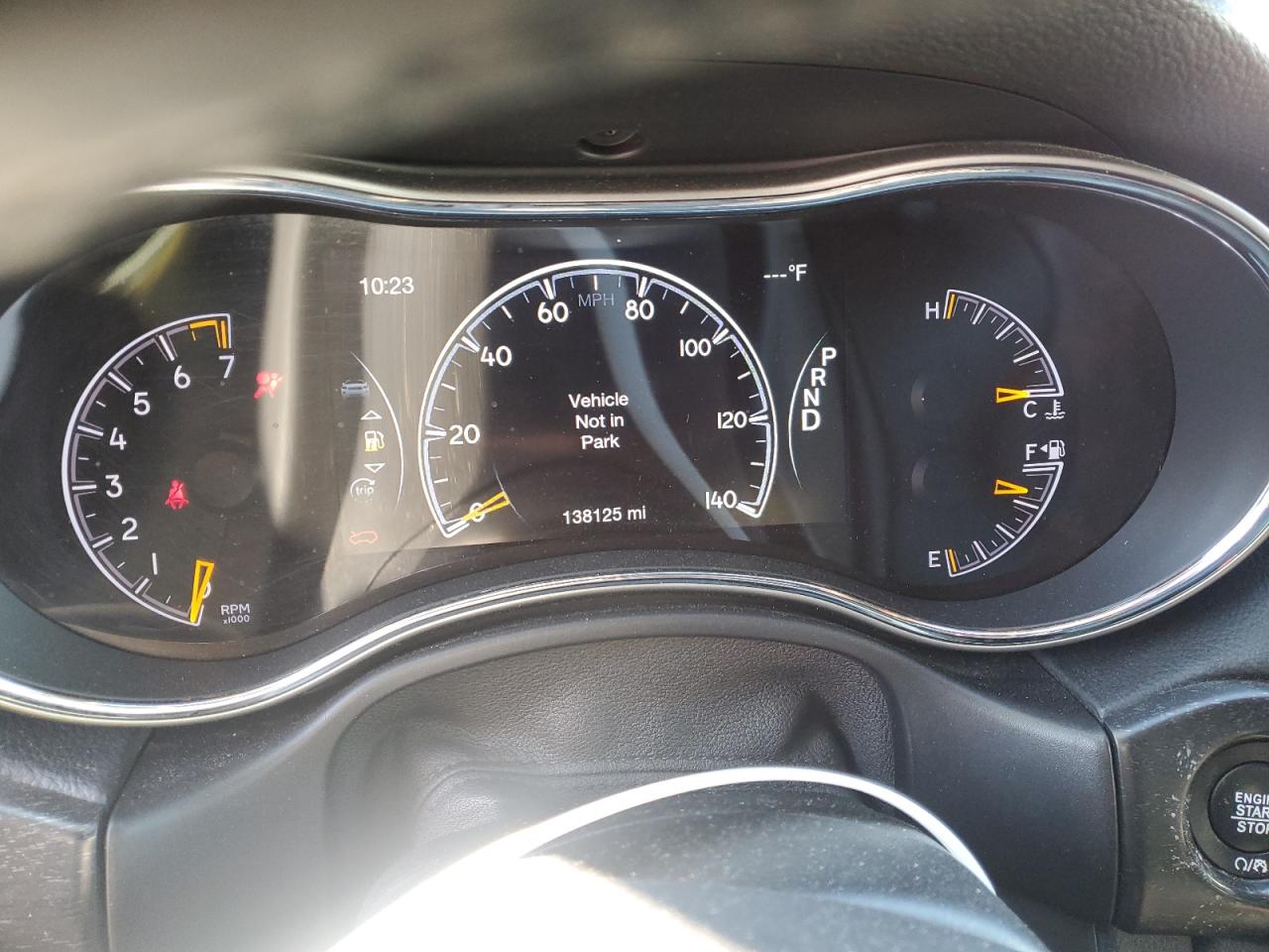 2018 Jeep Grand Cherokee - Image 9