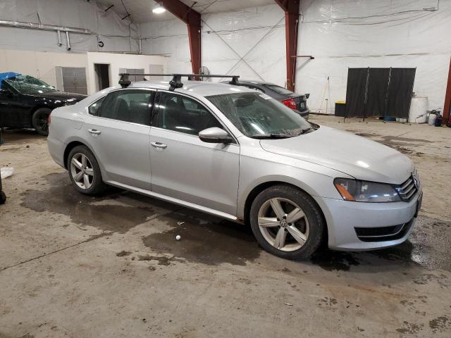  VOLKSWAGEN PASSAT 2012 Silver