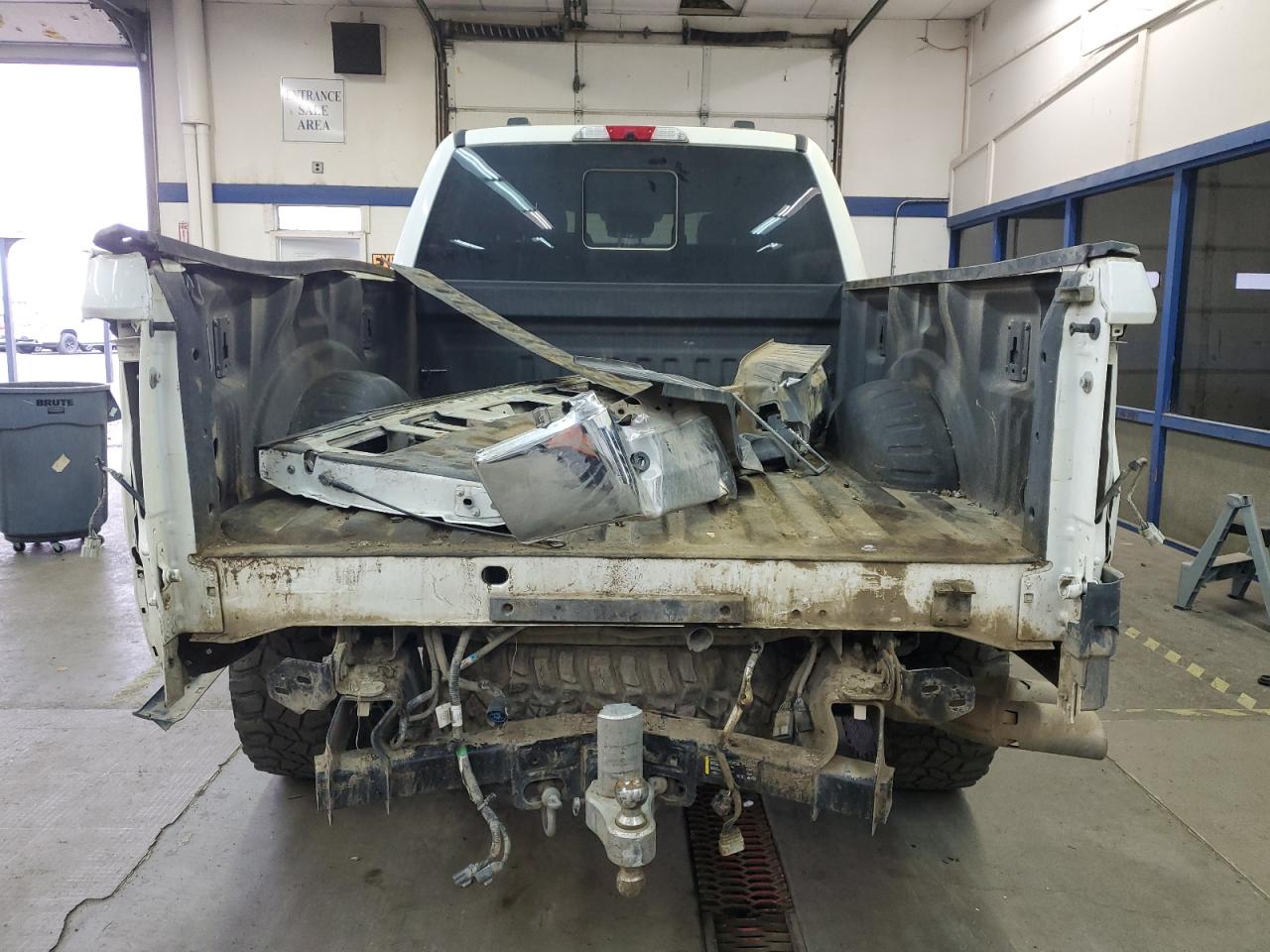 2022 Ford F350 - Image 6