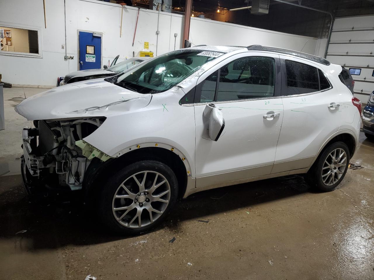 KL4CJ2SB2JB635516 2018 BUICK ENCORE - Image 1