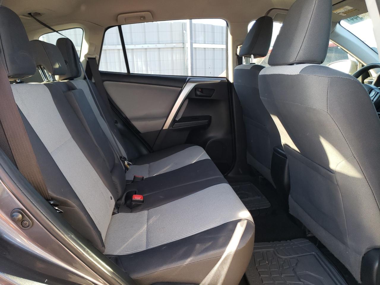2014 Toyota RAV 4 - Image 11