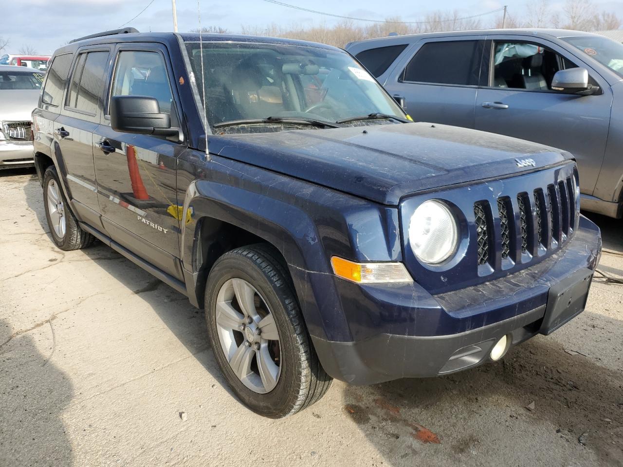 VIN 1C4NJPBB1ED502493 2014 JEEP PATRIOT no.4