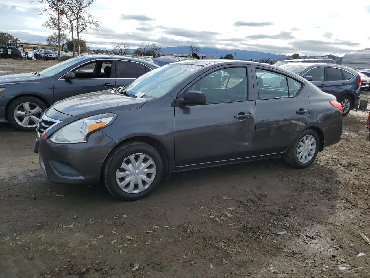 VIN 3N1CN7AP7FL801994 2015 NISSAN VERSA no.1