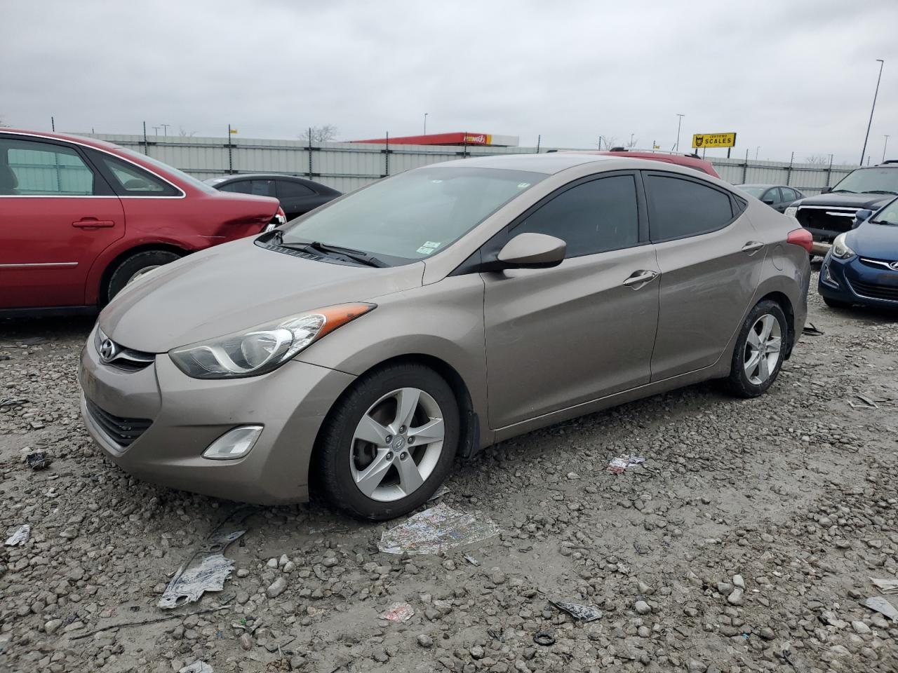 VIN 5NPDH4AE1DH175927 2013 HYUNDAI ELANTRA no.1