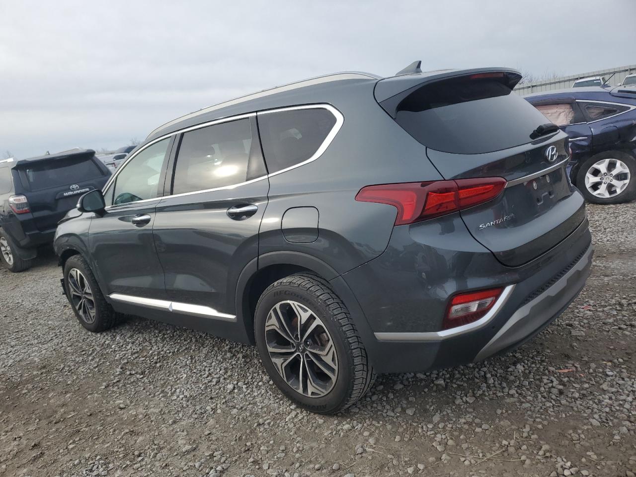 VIN 5NMS53AA3KH083591 2019 HYUNDAI SANTA FE no.2