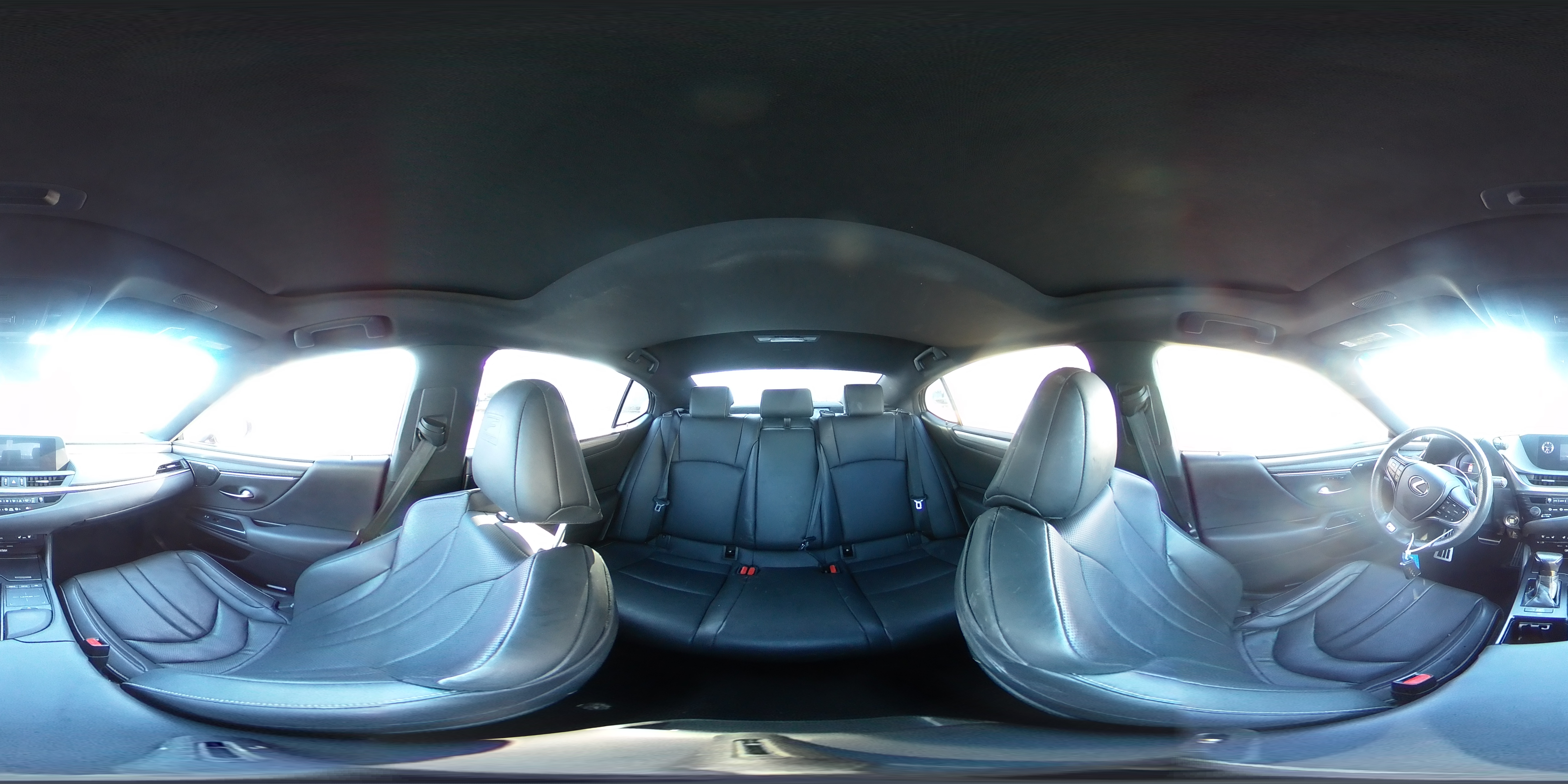 2019 Lexus ES - Image 12