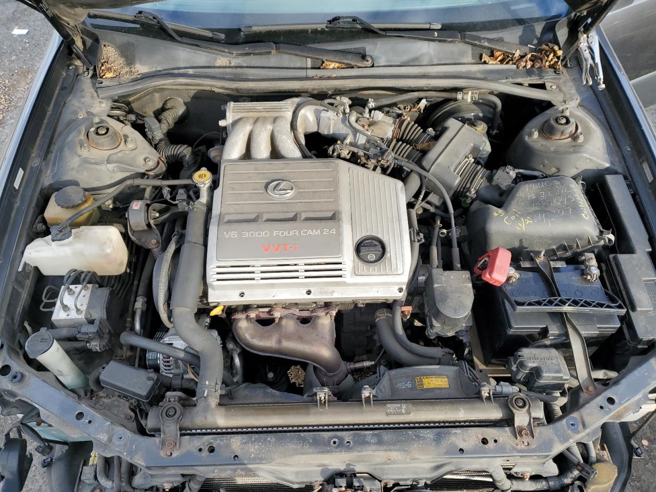 2000 Lexus ES - Image 11