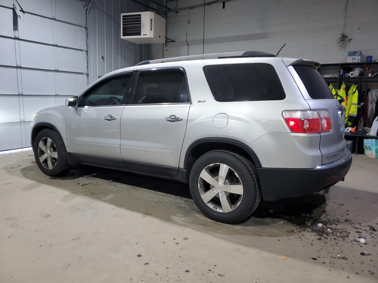 2011 GMC Acadia - Image 2