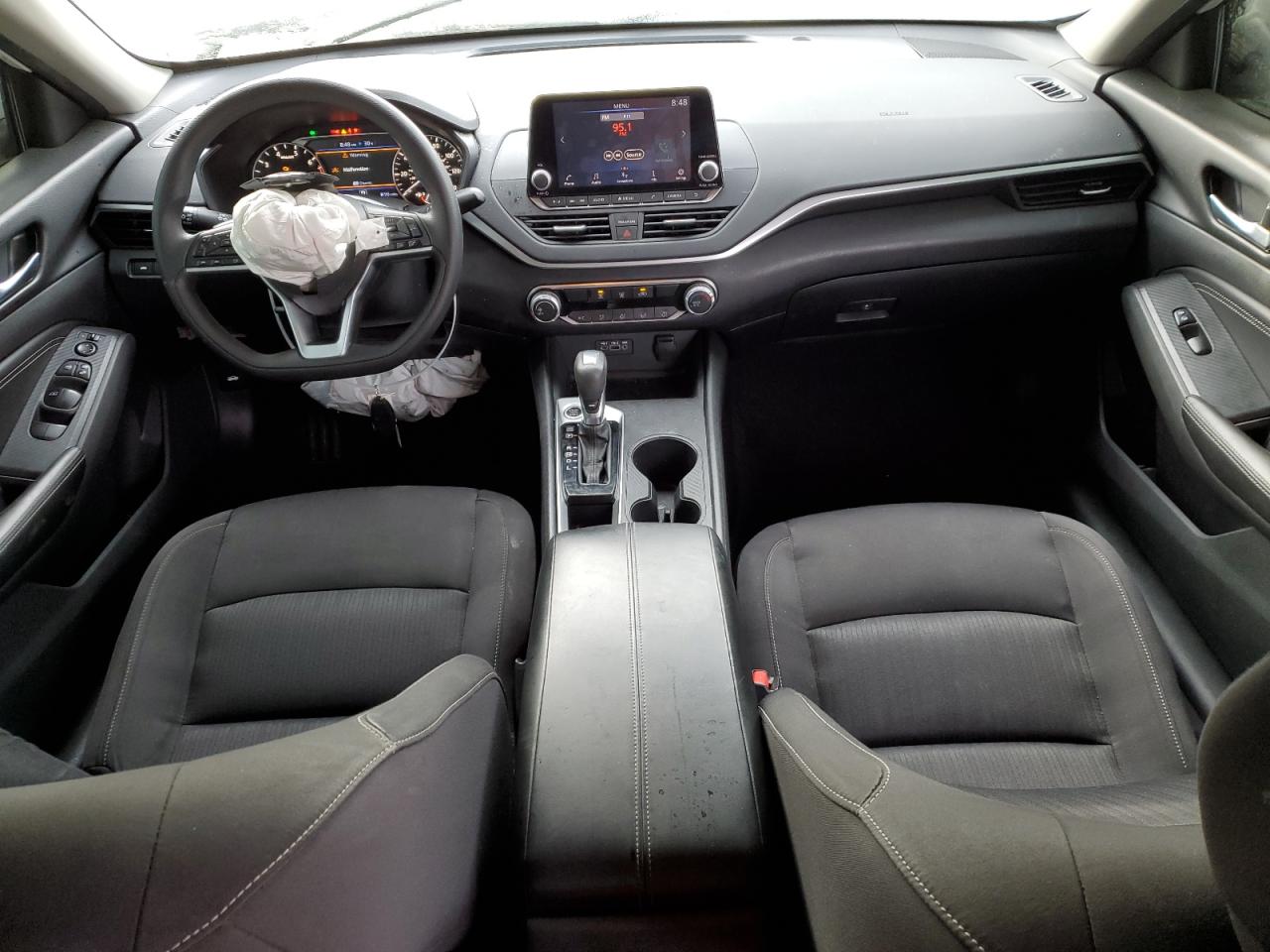 2020 Nissan Altima - Image 8
