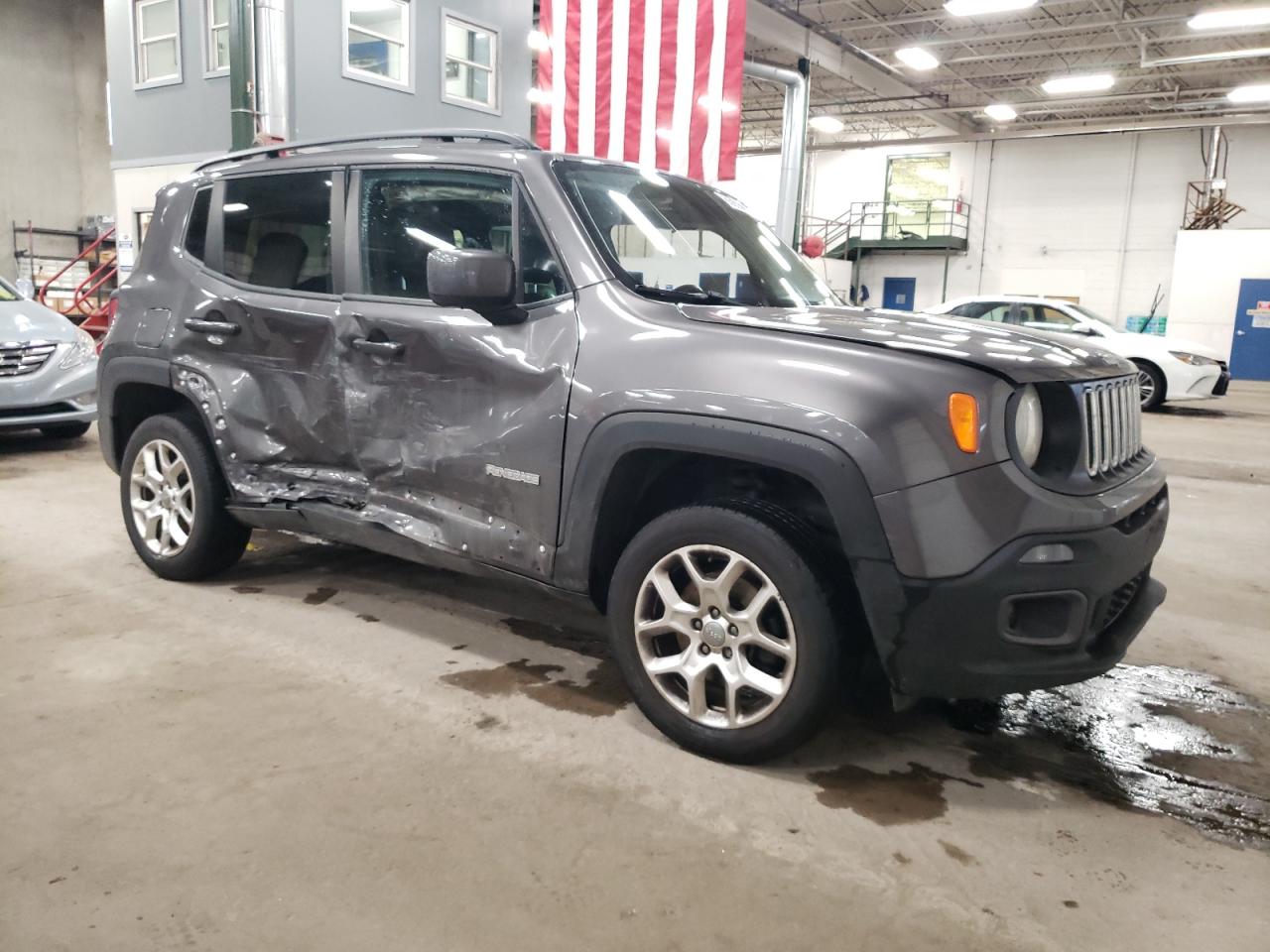 VIN ZACCJBBT8GPC81059 2016 JEEP RENEGADE no.4