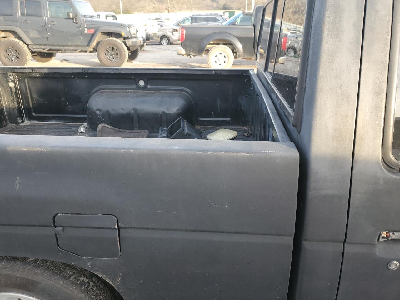 1997 Nissan Navara (Frontier) - Image 11
