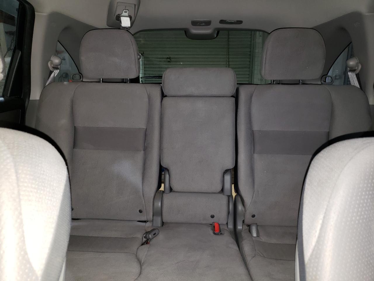 2011 Honda CR-V - Image 10