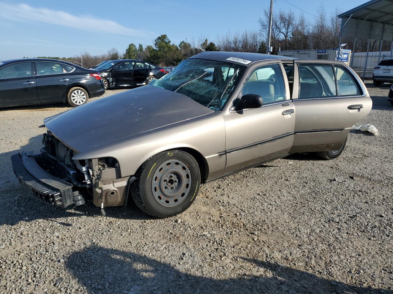 2005 Mercury Grand Marquis Ls for Sale in Memphis, TN - All Over