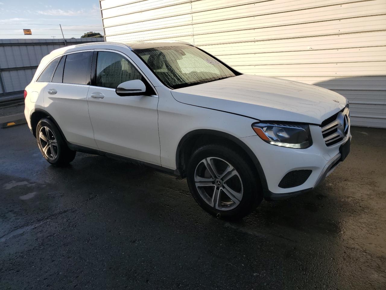 2019 Mercedes-Benz GLC - Image 4