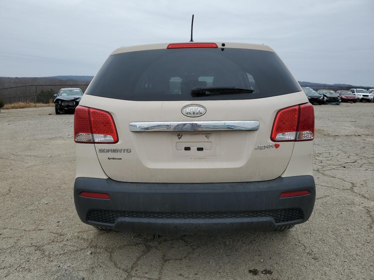 2011 Kia Sorento Base VIN: 5XYKT3A16BG164682 Lot: 86506294