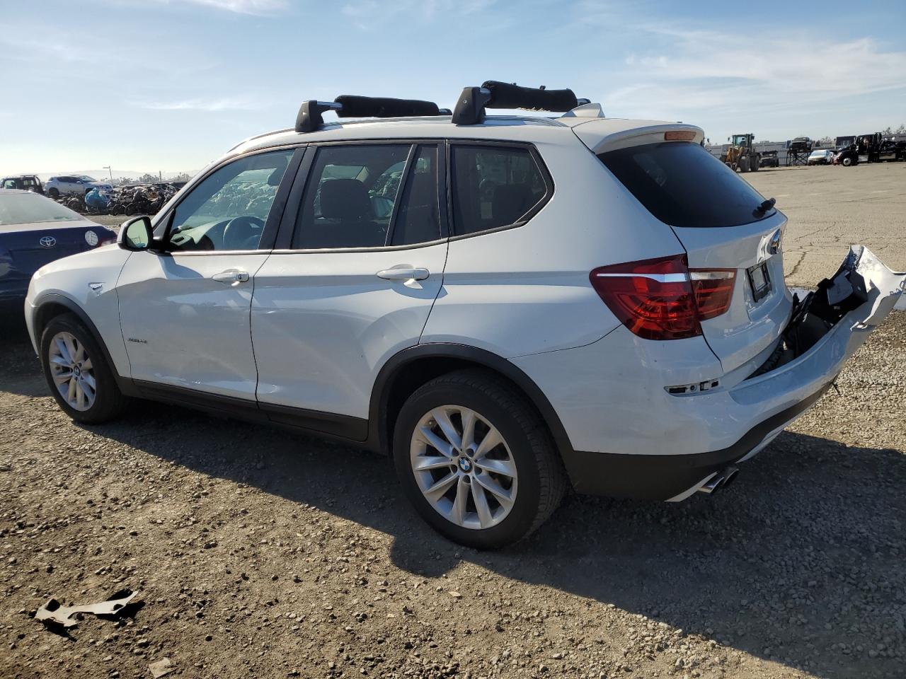 VIN 5UXWX9C57G0D85991 2016 BMW X3 no.2