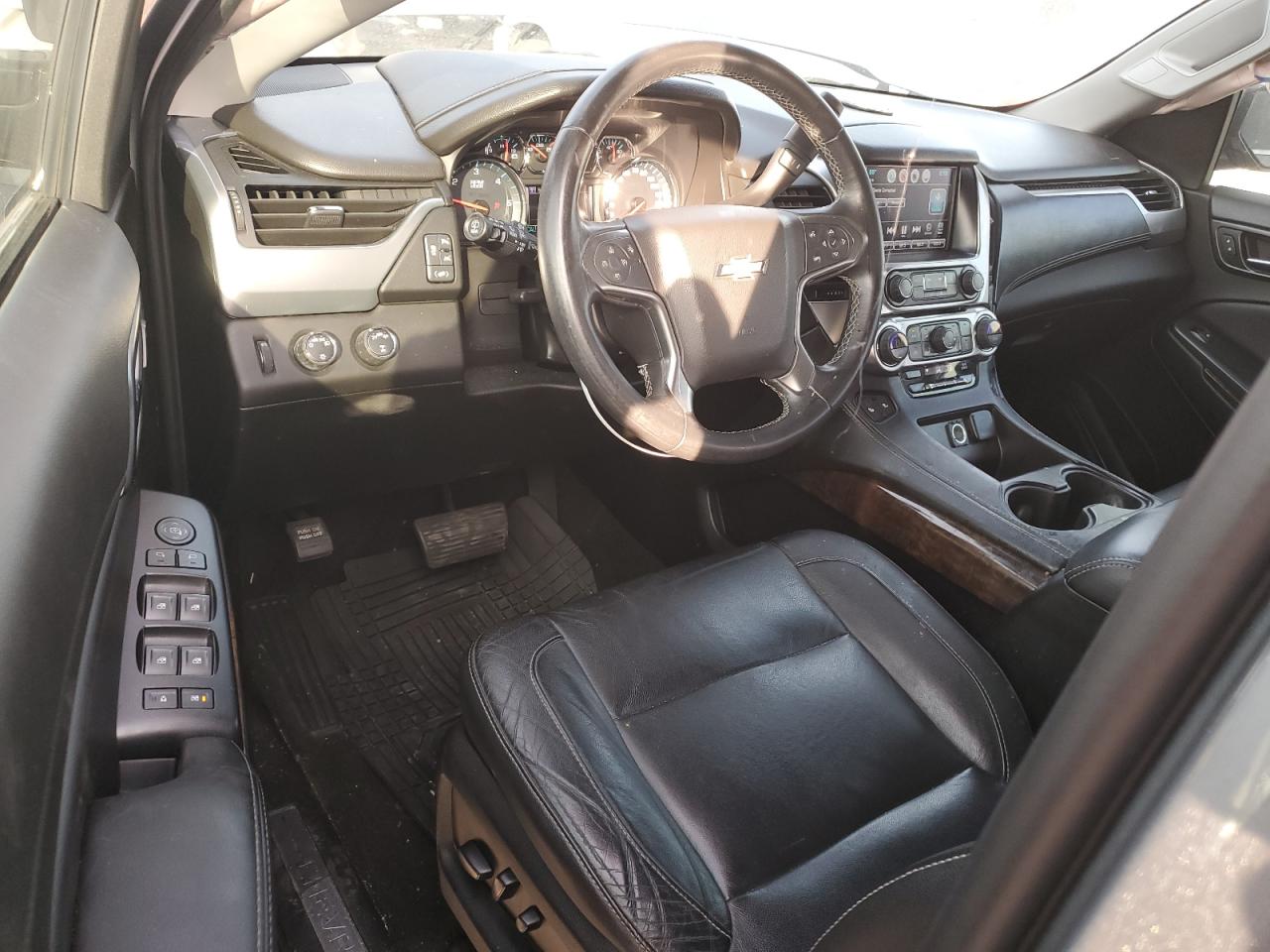 2018 Chevrolet Suburban - Image 8
