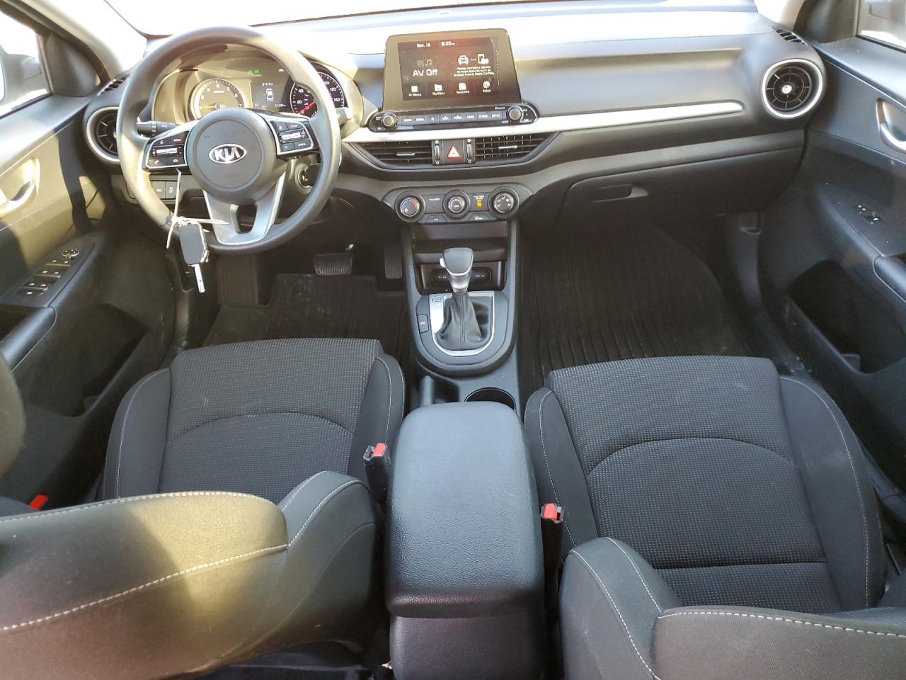 2020 Kia Forte - Image 8