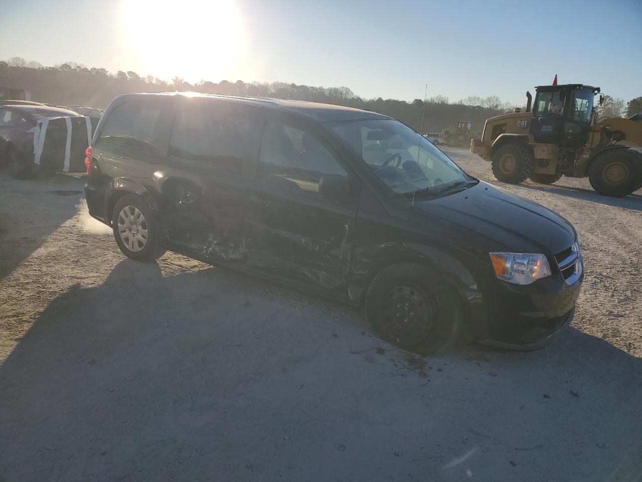 VIN 2C4RDGBG0KR641608 2019 DODGE CARAVAN no.4