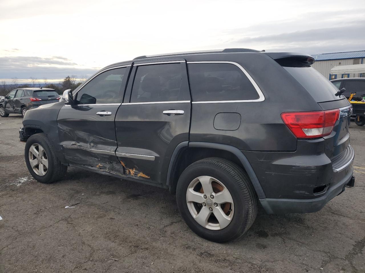 2011 Jeep Grand Cherokee - Image 2