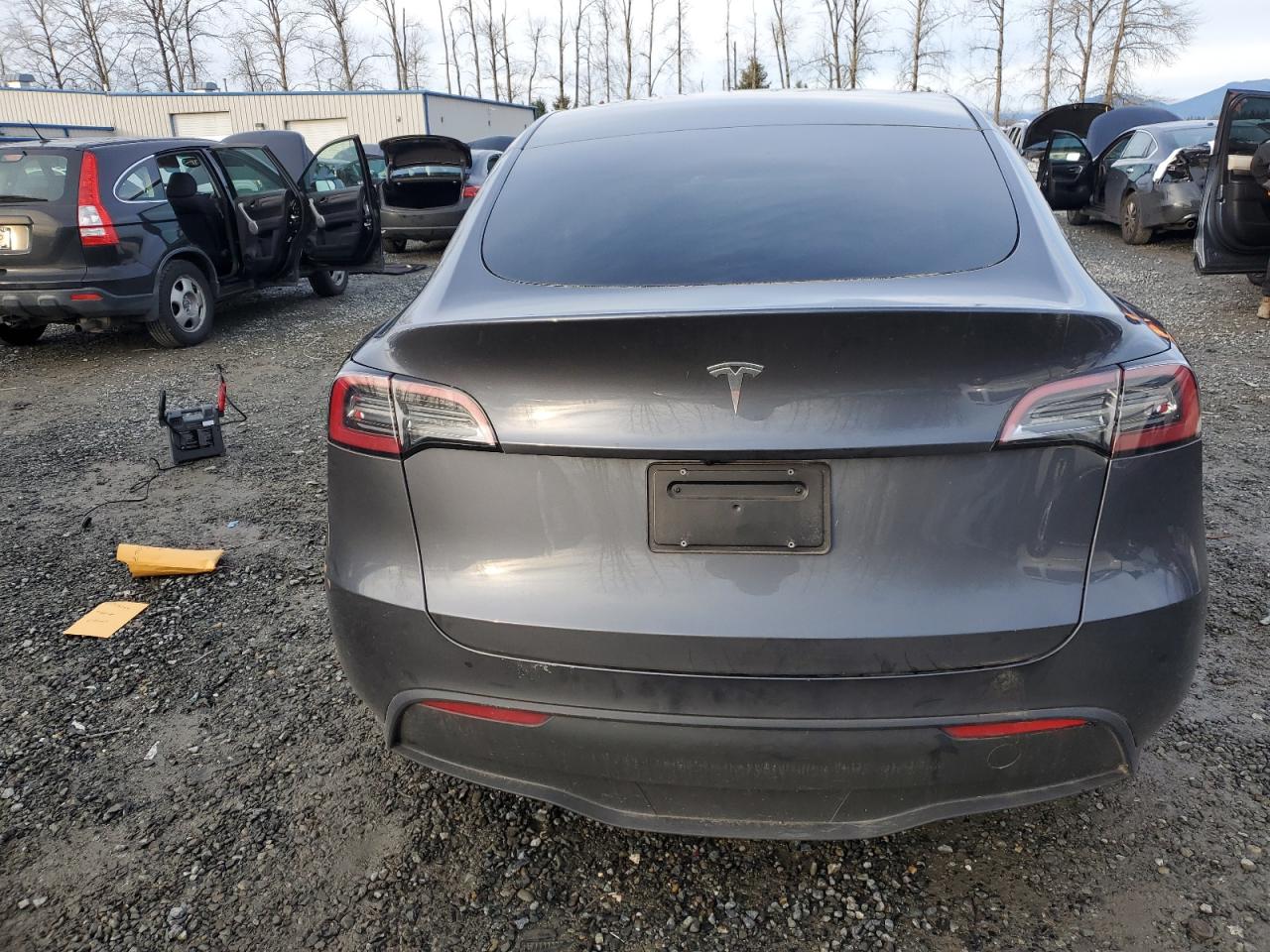 VIN 7SAYGDED8PF934679 2023 TESLA MODEL Y no.6