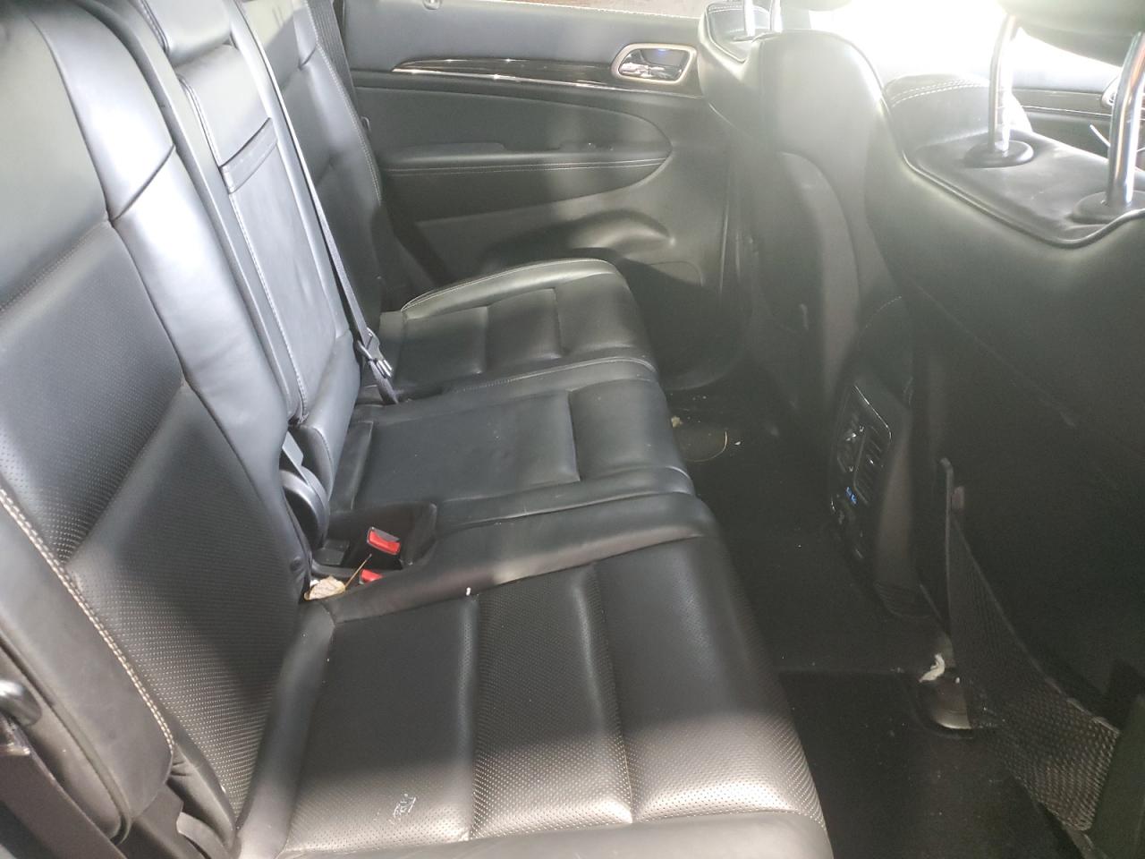 2014 Jeep Grand Cherokee - Image 11