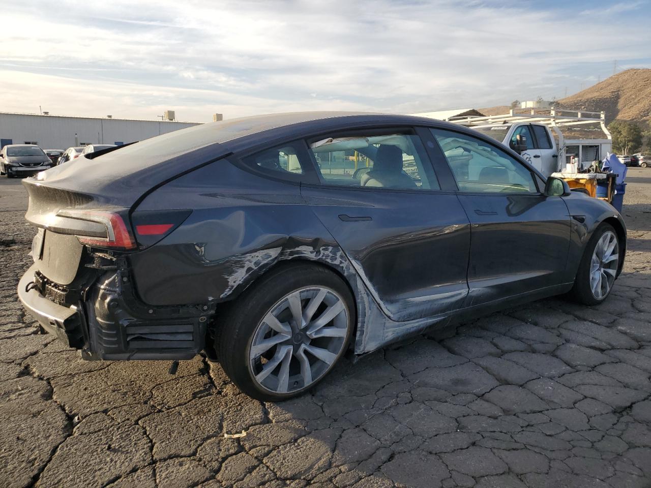 VIN 5YJ3E1EAXRF869113 2024 TESLA MODEL 3 no.3