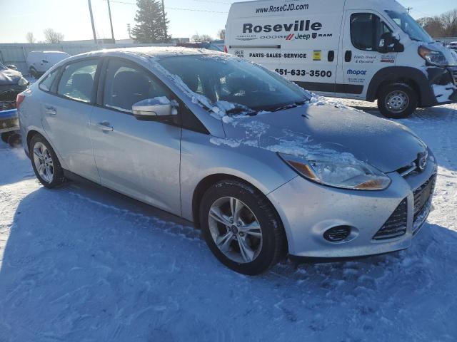 Sedans FORD FOCUS 2013 Srebrny