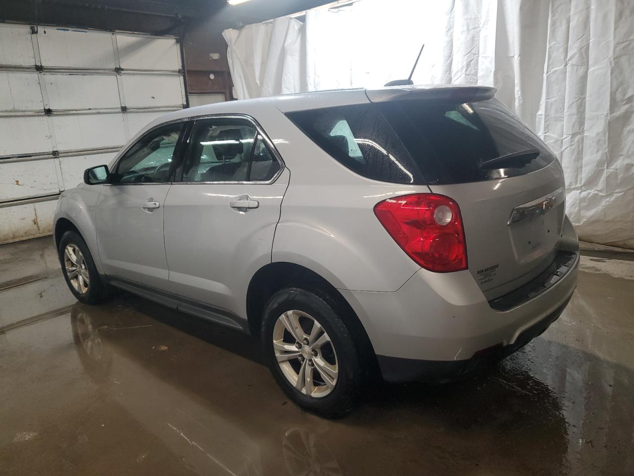 2015 Chevrolet Equinox - Image 2