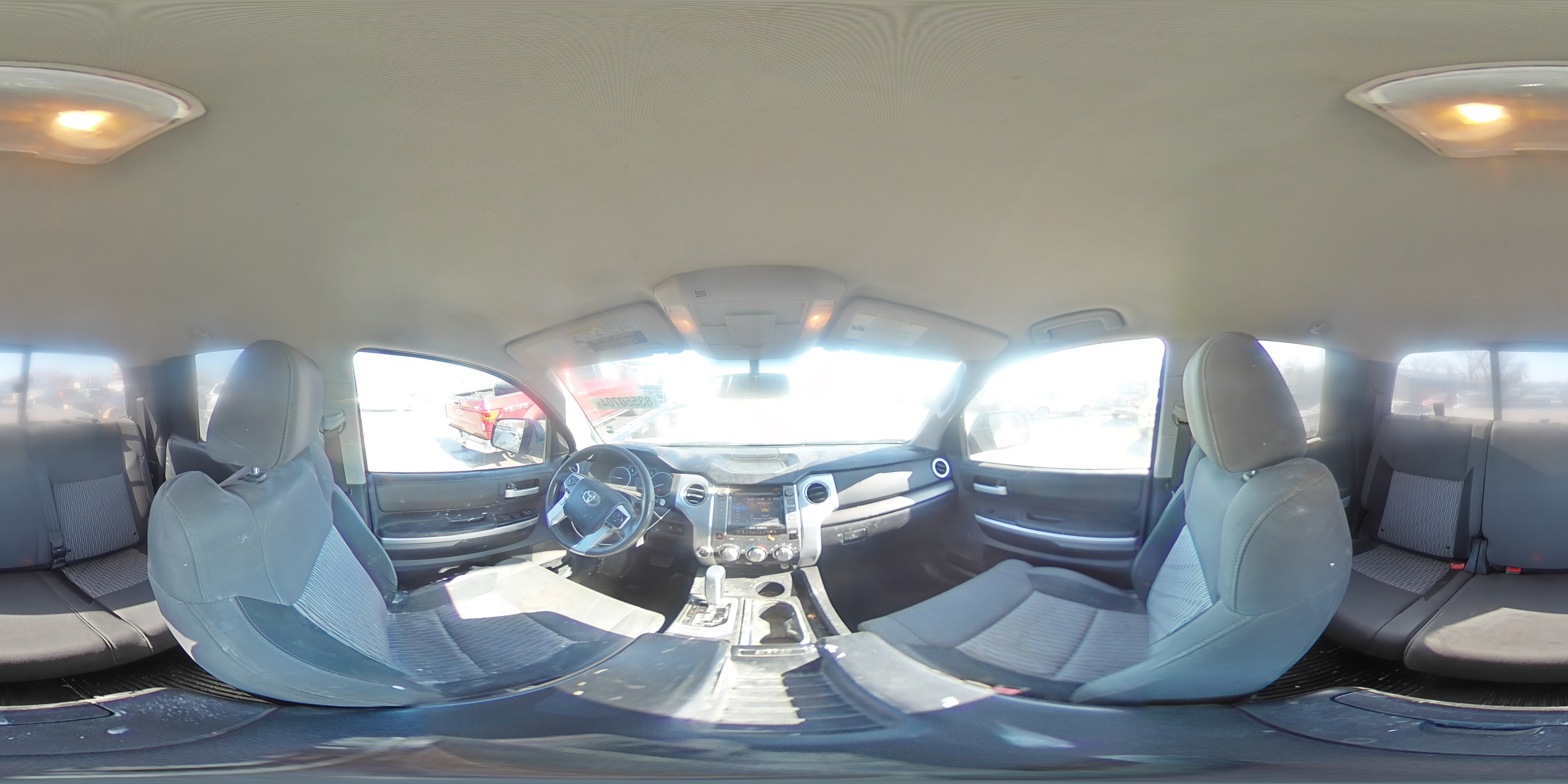 2014 Toyota Tundra - Image 13