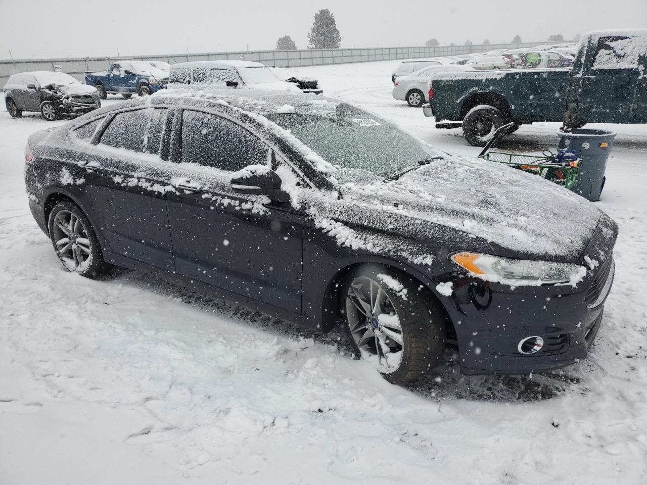 VIN 3FA6P0D92GR192536 2016 FORD FUSION no.4