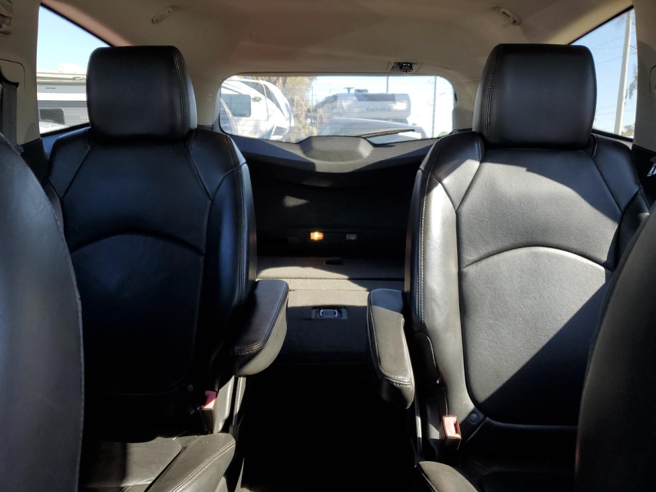 2012 Chevrolet Traverse - Image 10