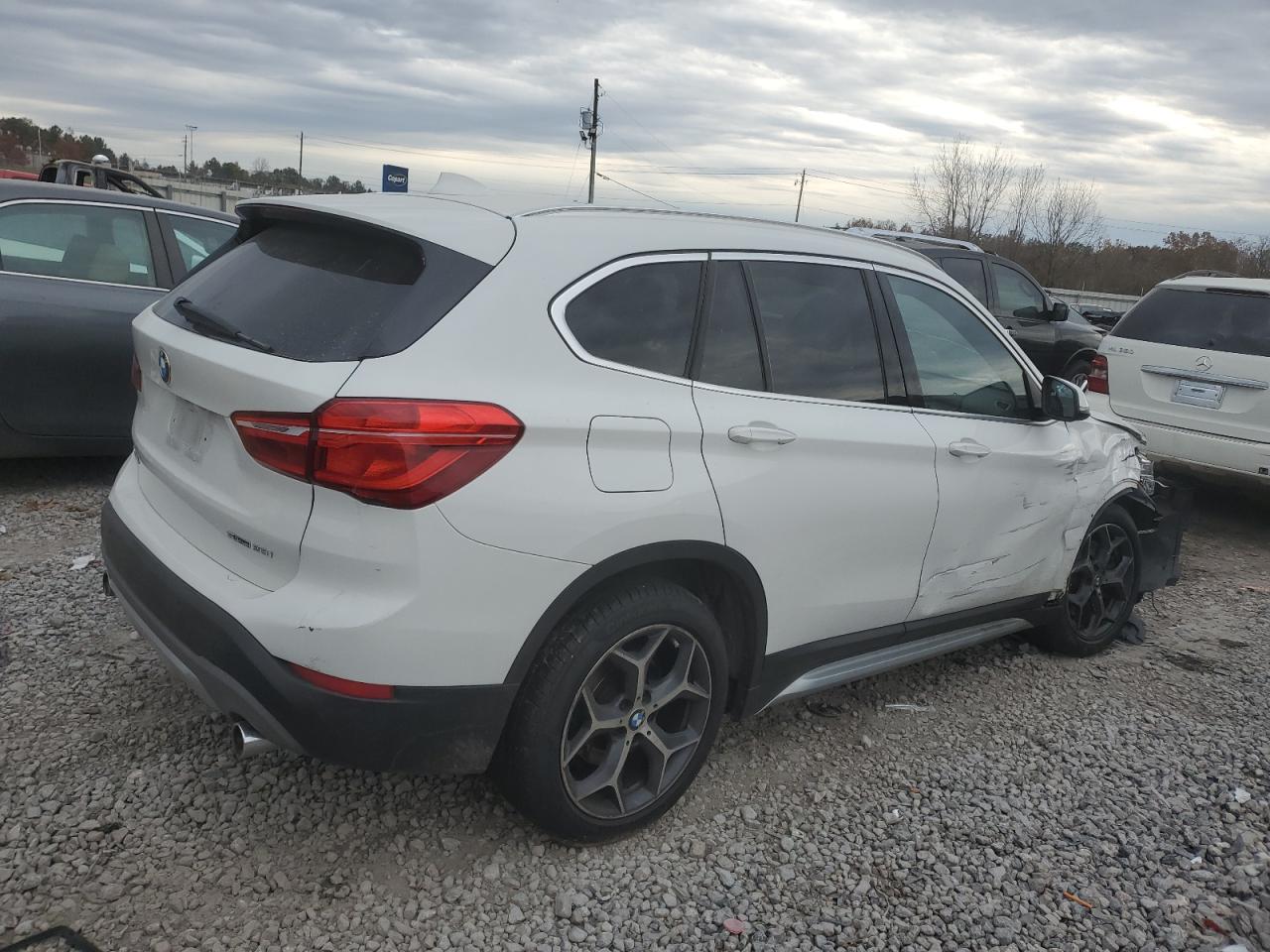 2019 BMW X1 - Image 3