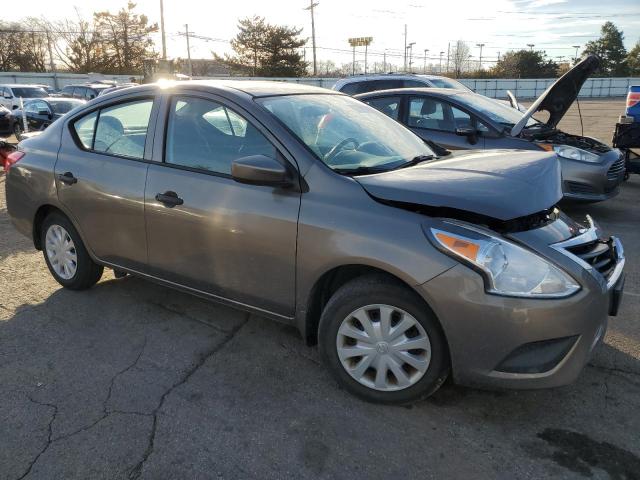  NISSAN VERSA 2017 Szary