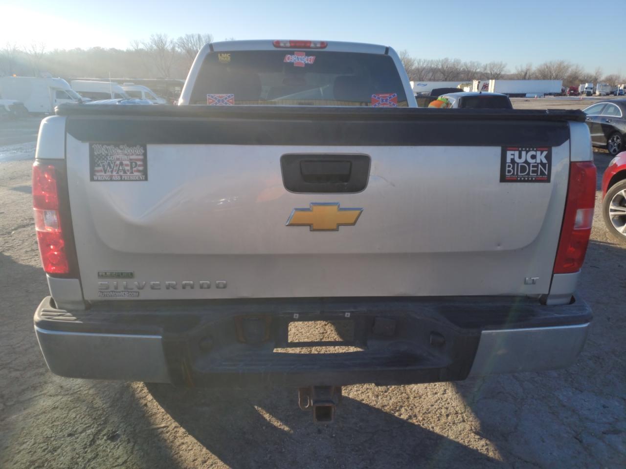 2010 Chevrolet Silverado - Image 6