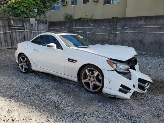  MERCEDES-BENZ SLK-CLASS 2015 Белы