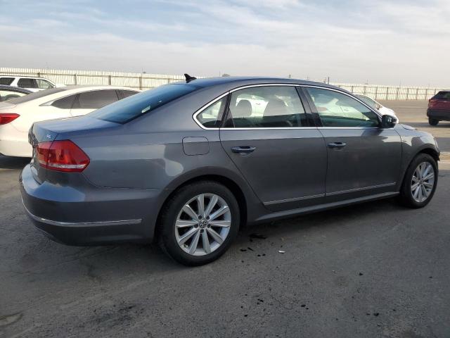  VOLKSWAGEN PASSAT 2013 Сірий