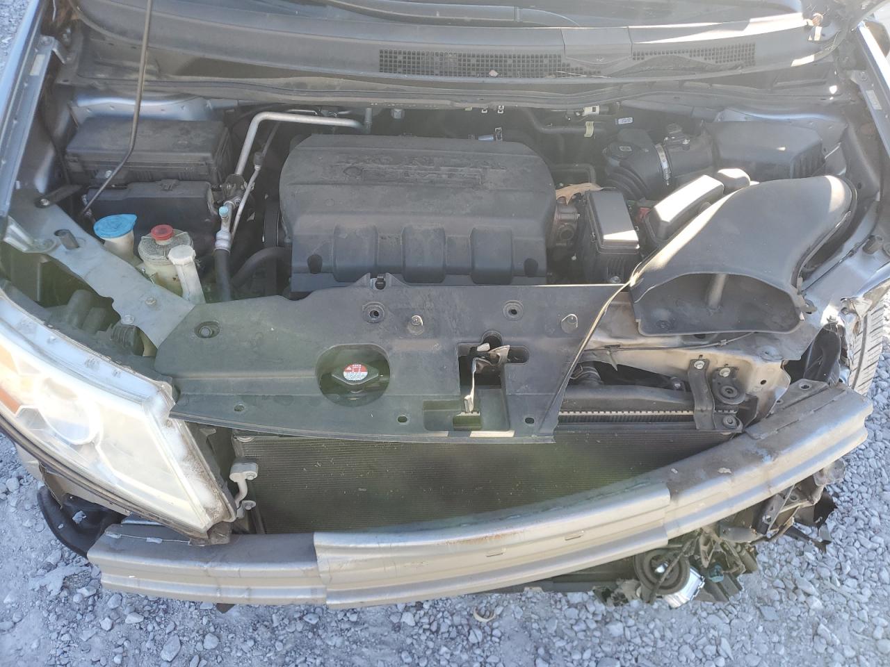 2012 Honda Odyssey - Image 13