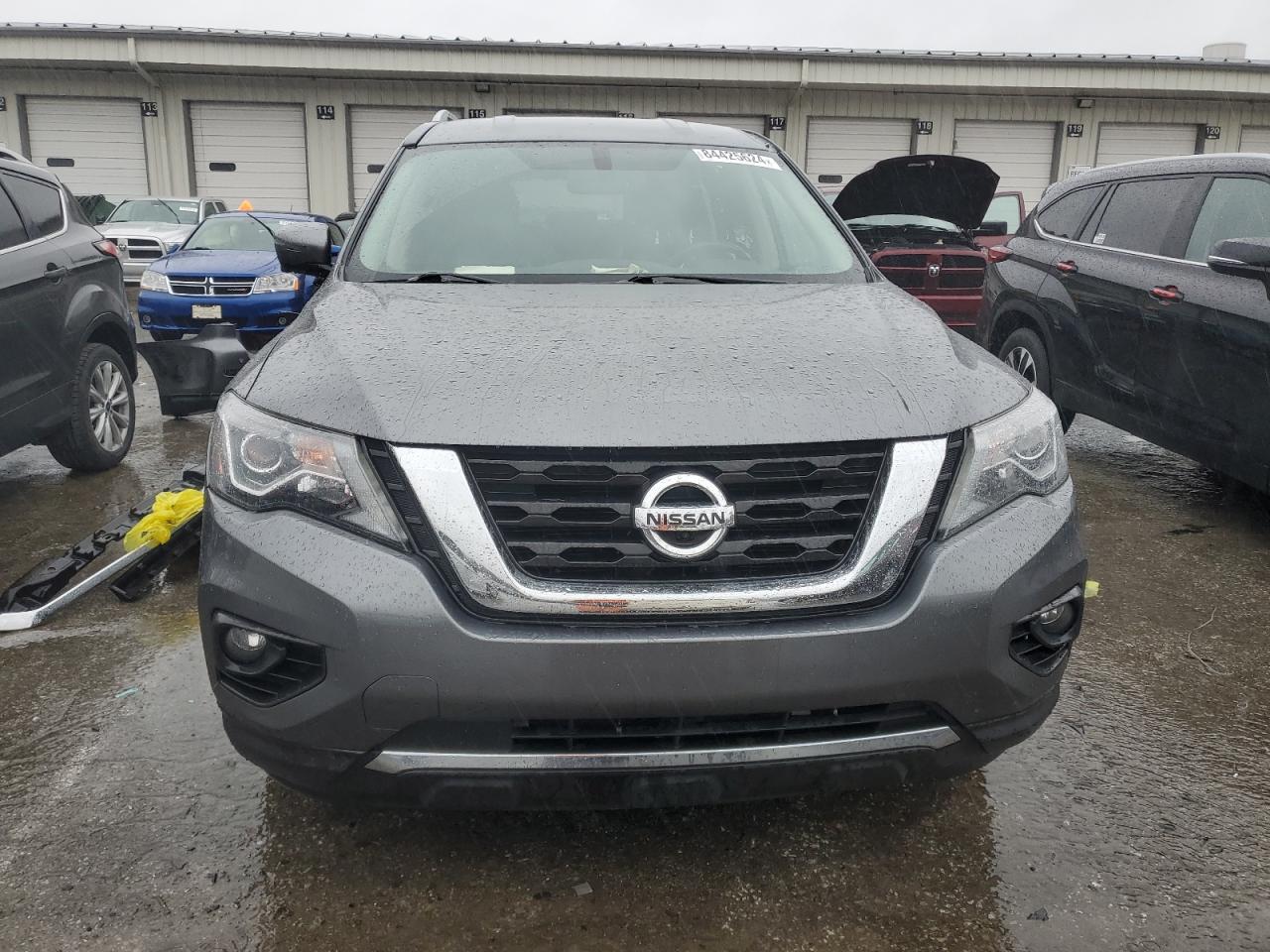 2018 Nissan Pathfinder - Image 5