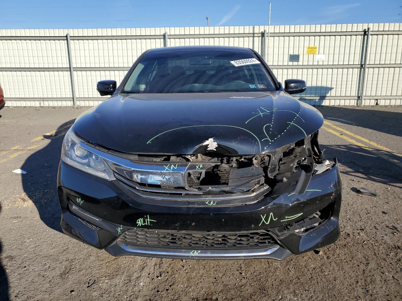 VIN 1HGCR2F71HA299136 2017 HONDA ACCORD no.5