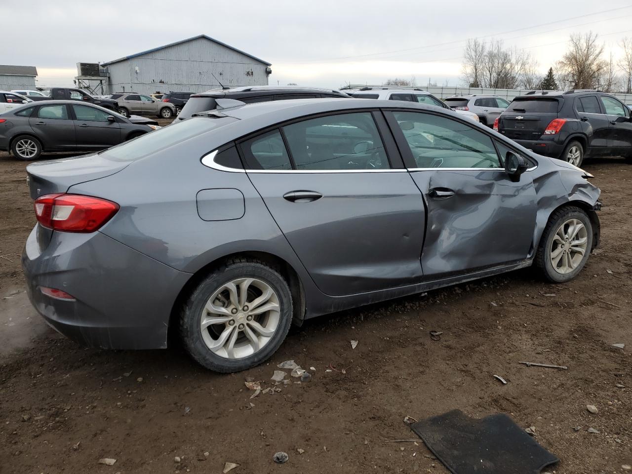 VIN 1G1BE5SM7K7106780 2019 CHEVROLET CRUZE no.3